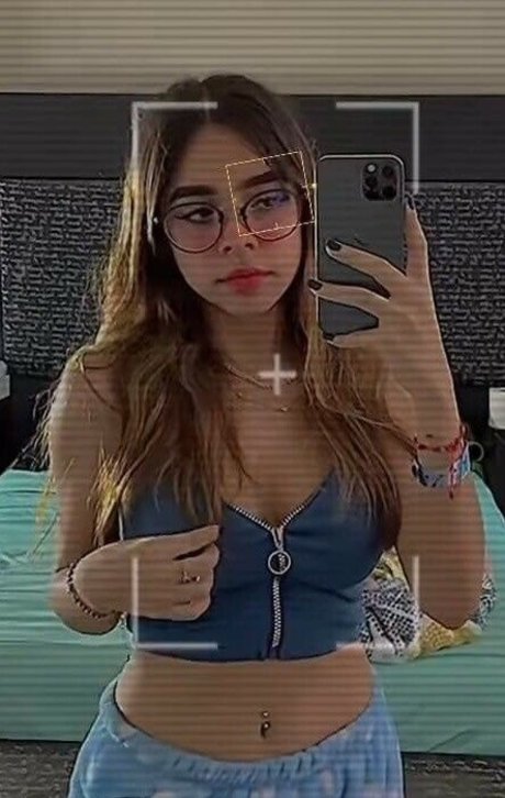 Lizeth Tenorio top actress images