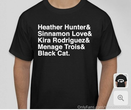 Sinnamon Love pornstar nude photo