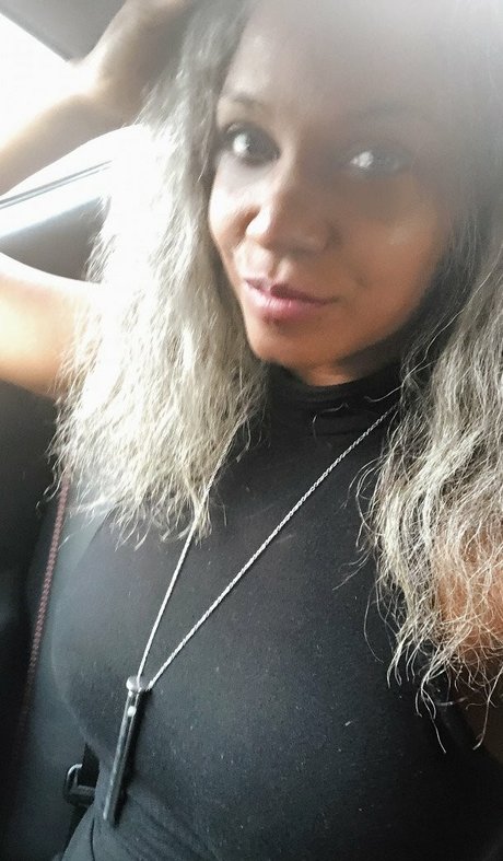 Sinnamon Love nudes pornstar galleries