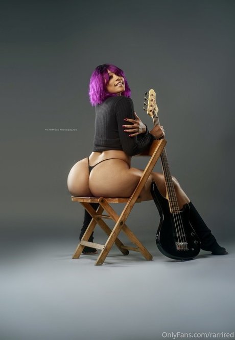 Rarrired sex star image