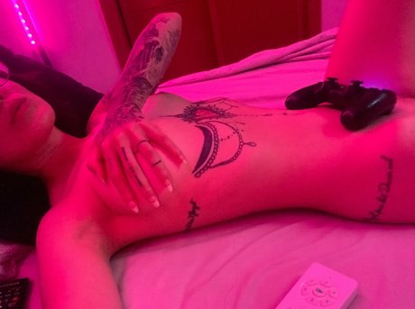 meewc18 sexy actress galleries