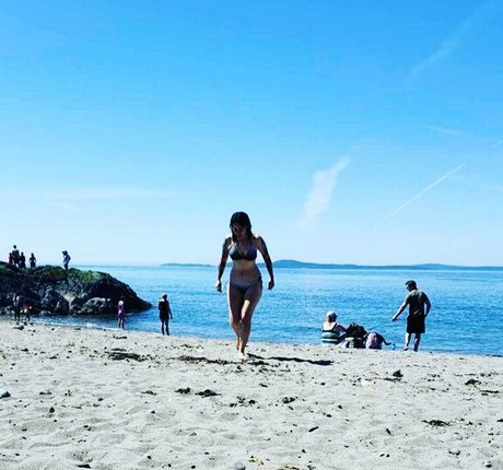 Holly Conrad naked actress archive