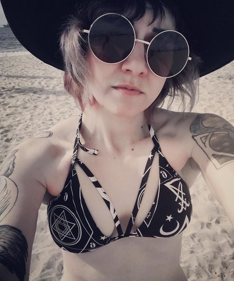 Holly Conrad model erotic image