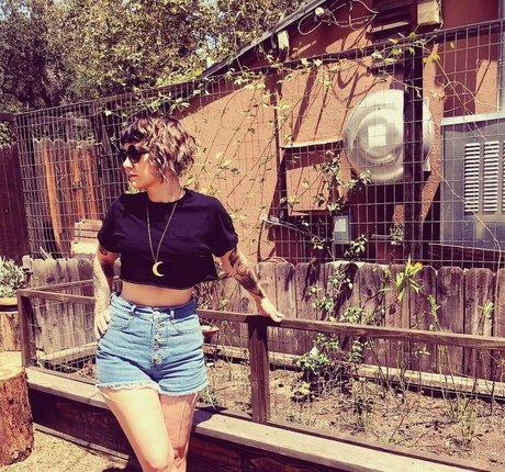 Holly Conrad pornstar img