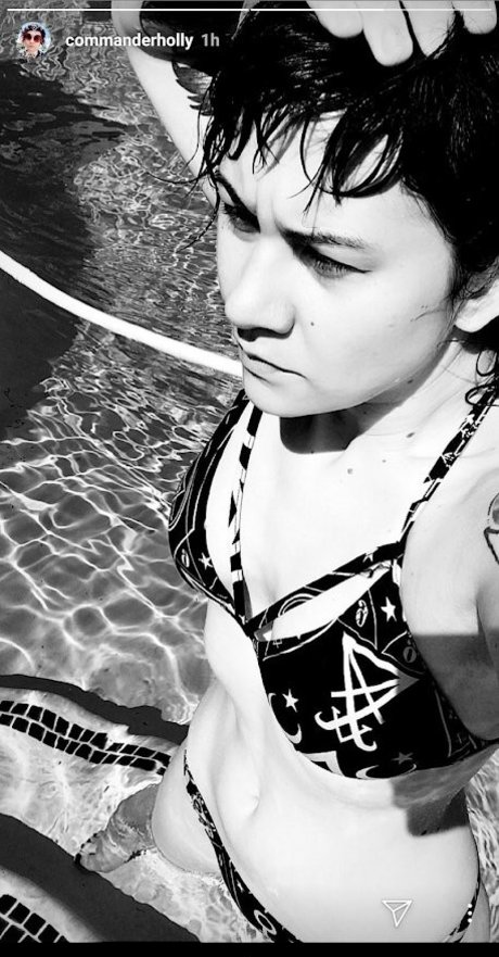 Holly Conrad erotic model img