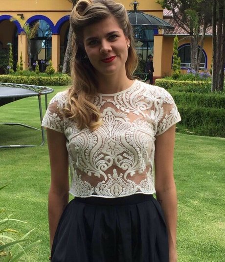 Show Your Girlfriend pornographic star pictures