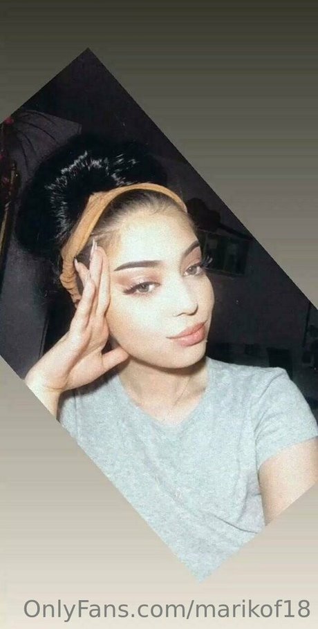 marikof18 free model image