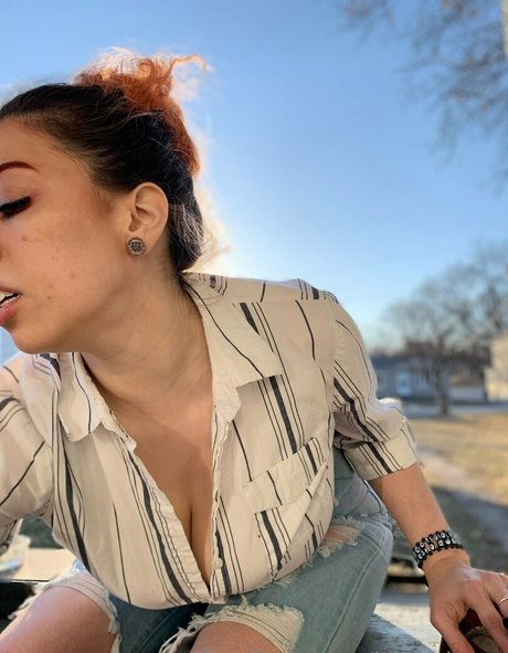 mature squirt onlyfans hot naked photo