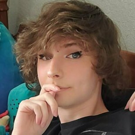 femboyphilosophy pretty model pics