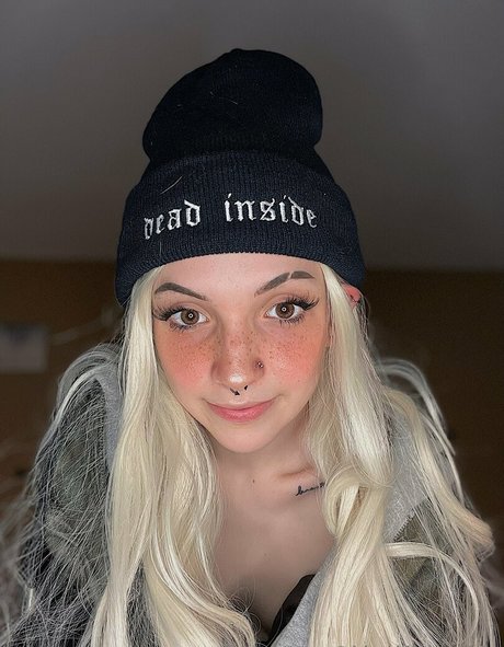 youkittenme pornstar erotic picture