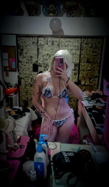 carrietlol exclusive actress archive