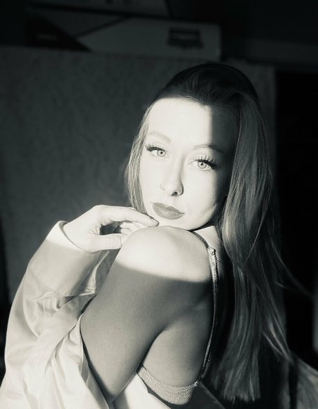 nattiegirl96 model hd image