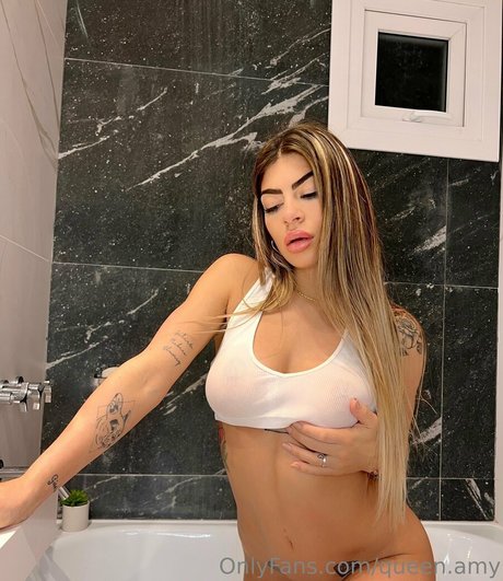 queen amy star high quality pictures