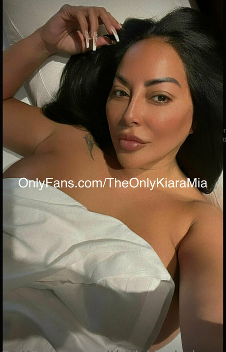 theonlykiaramiaxxx exclusive pornstar photos