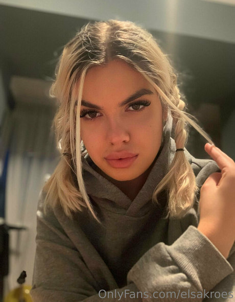 elsakroes pornographic actress archive