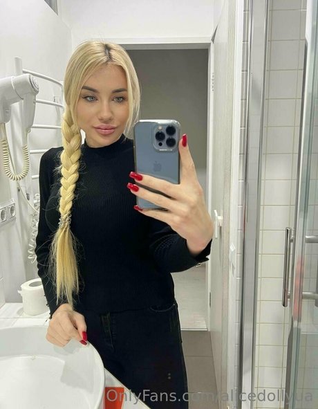 alicedollyua pornstar pretty galleries