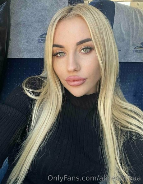 alicedollyua star adult pictures