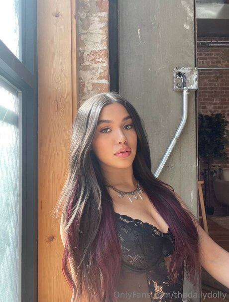 thedailydolly nudes actress pics