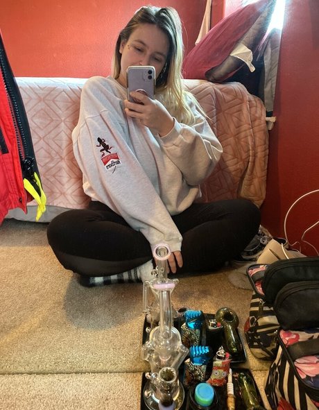 simplystoned star top image