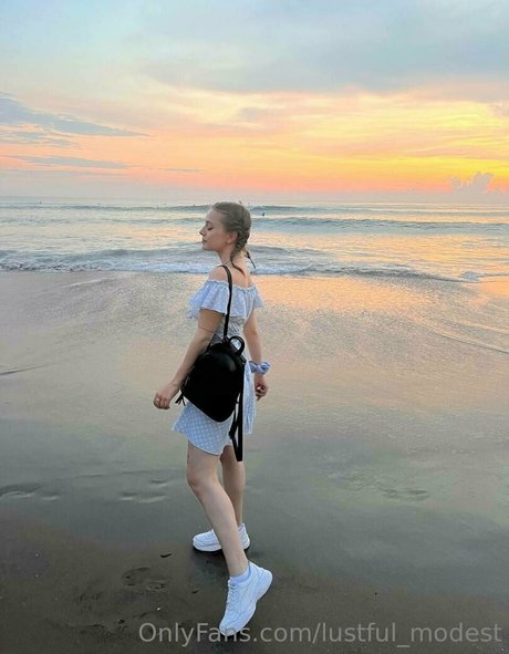 lustful modest star nudes img