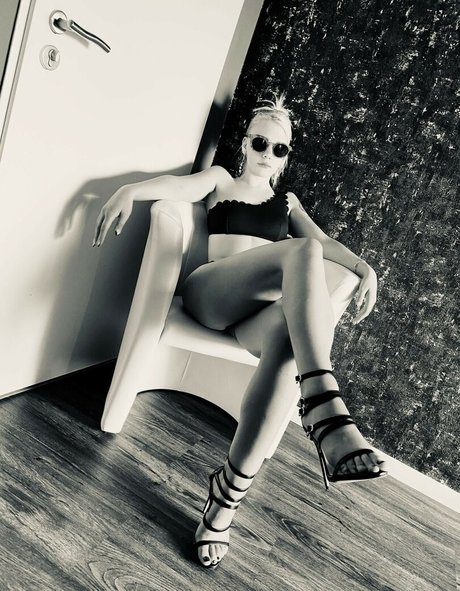 bubble butt onlyfans art naked pictures