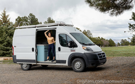 naomiwildman3 perfect model images