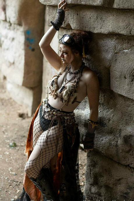 Katy Ford pornstar nude pics