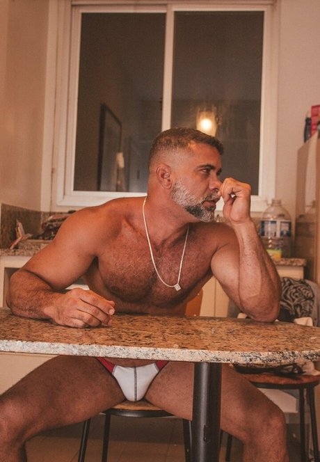 jorginhokarioka21 pornstar photos