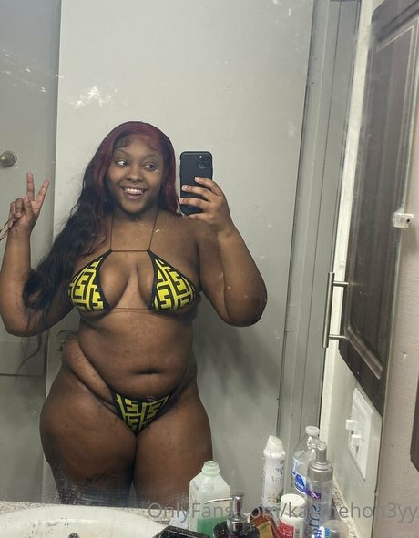 walkngenocidefree nudes actress pictures