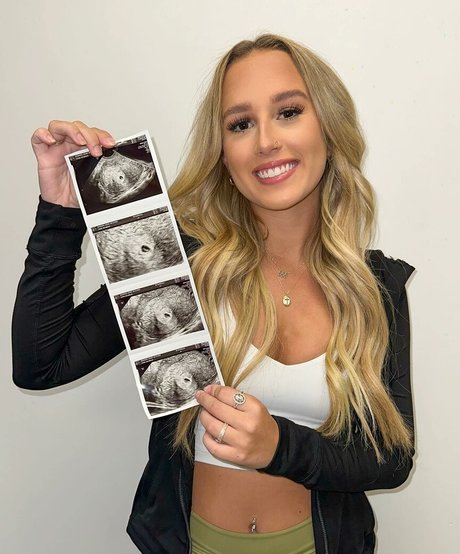 Adora Nicole model pornographic archive