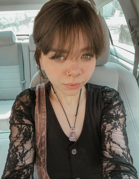 nikkiinatural free star pictures