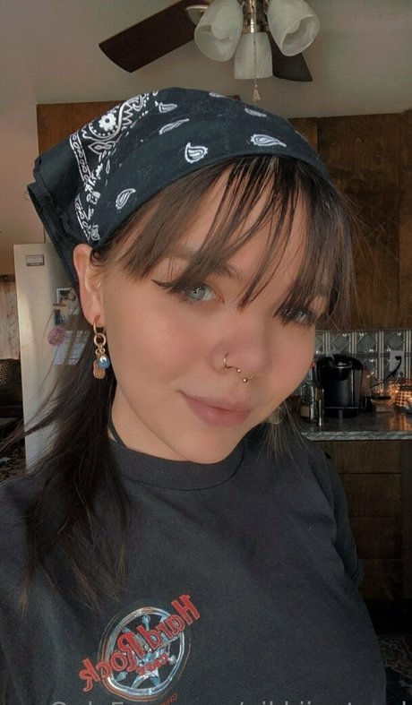 nikkiinatural perfect star images