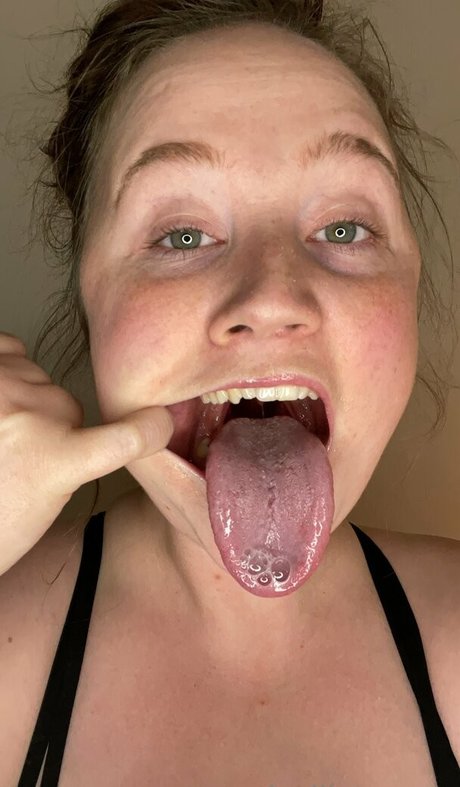 toxicallietongue nude actress picture