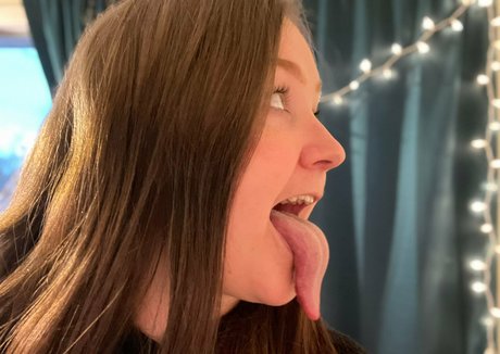 toxicallietongue sex actress image