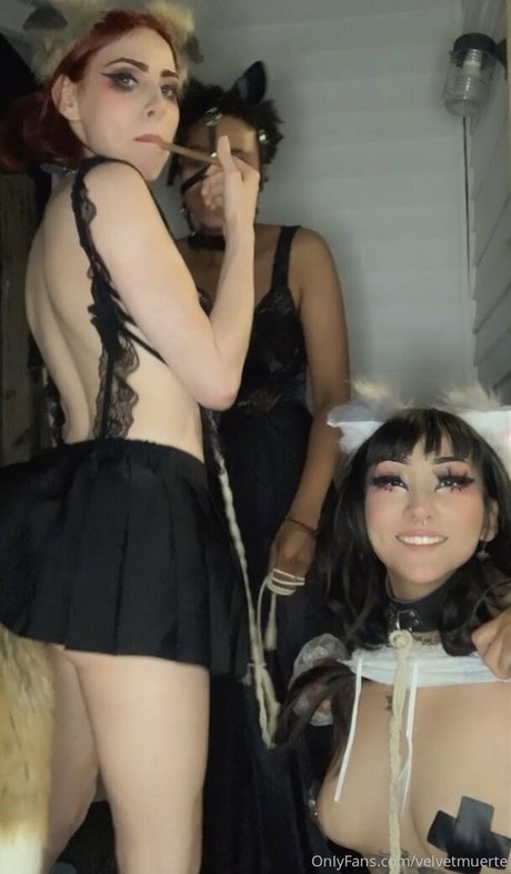 velvetmuerte pornstar sexy photo