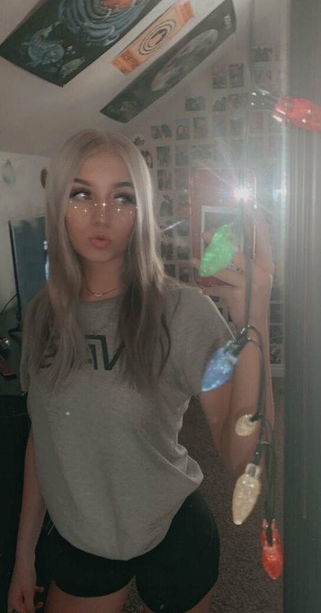 babysaraxoxo star pornographic pictures