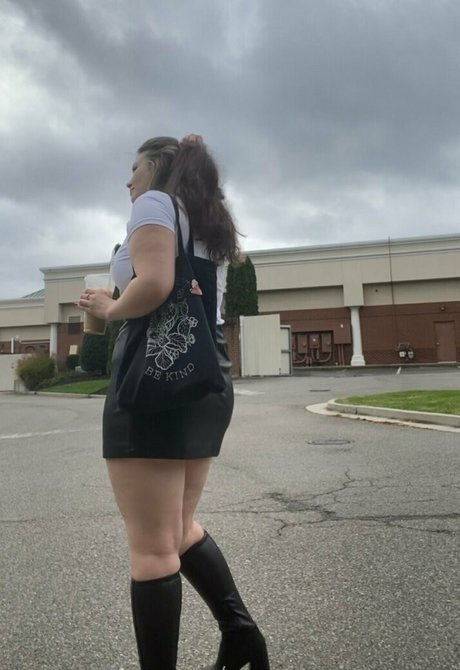 pumpkindreaming model nude photo