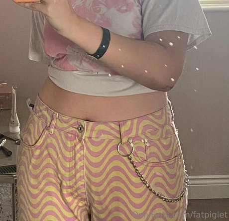 pr3ttyp1ggy star naked gallery