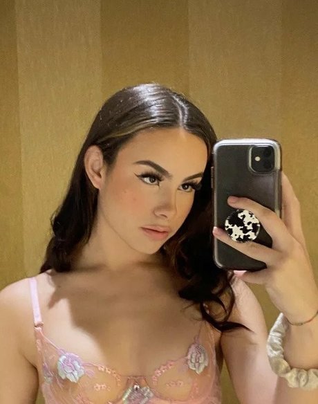 Sofiaspams star adult img