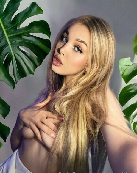 triss kiss sex star gallery