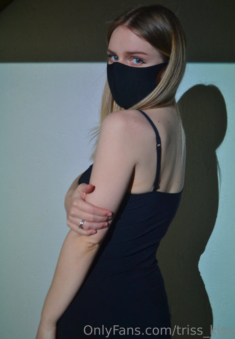 triss kiss star image