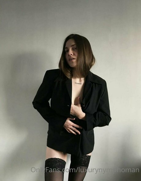 aminavalentino adult star images