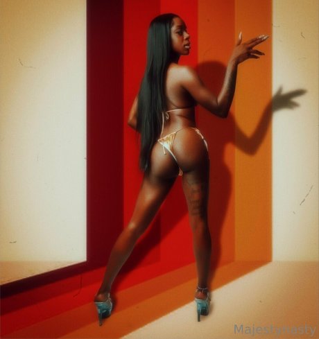 urmajesty1728 star adult galleries