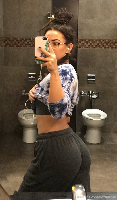 flexiblefun art actress photo