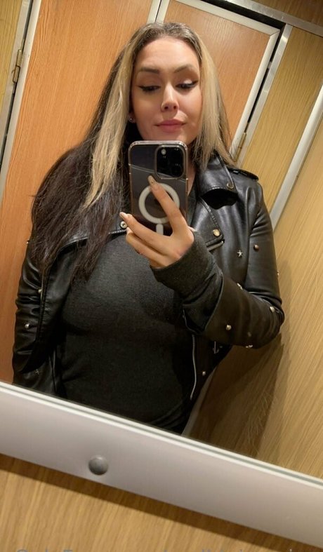 realbigjasmine porn star picture