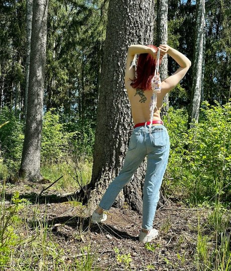 dellasweets nudes model pics