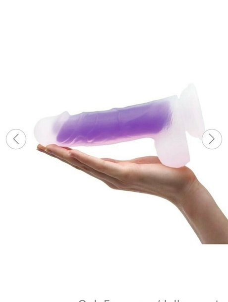 dellasweets exclusive actress image