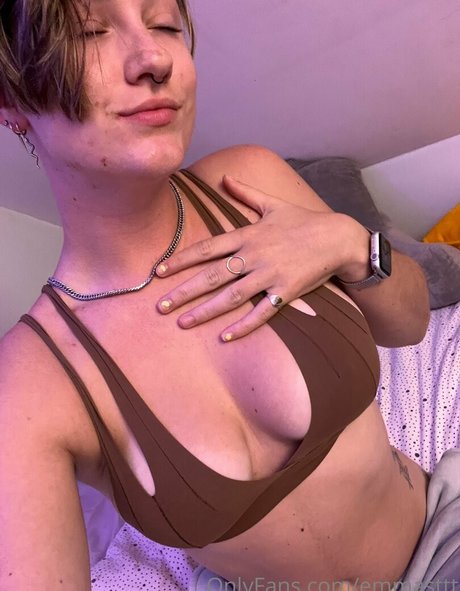 emmasttt porn star image