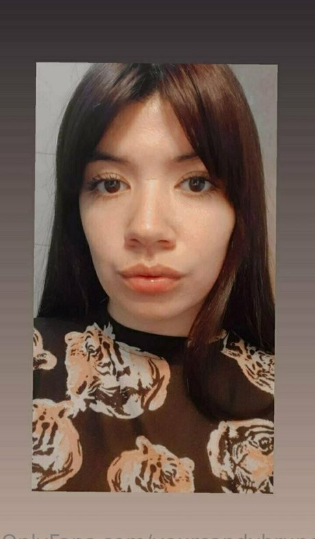 yourcandybrunette model beautiful pic