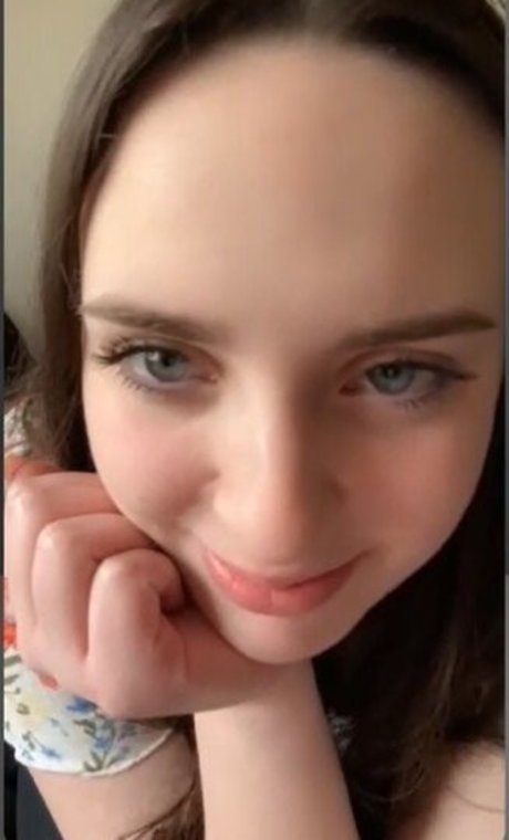 elodierenee perfect pornstar img